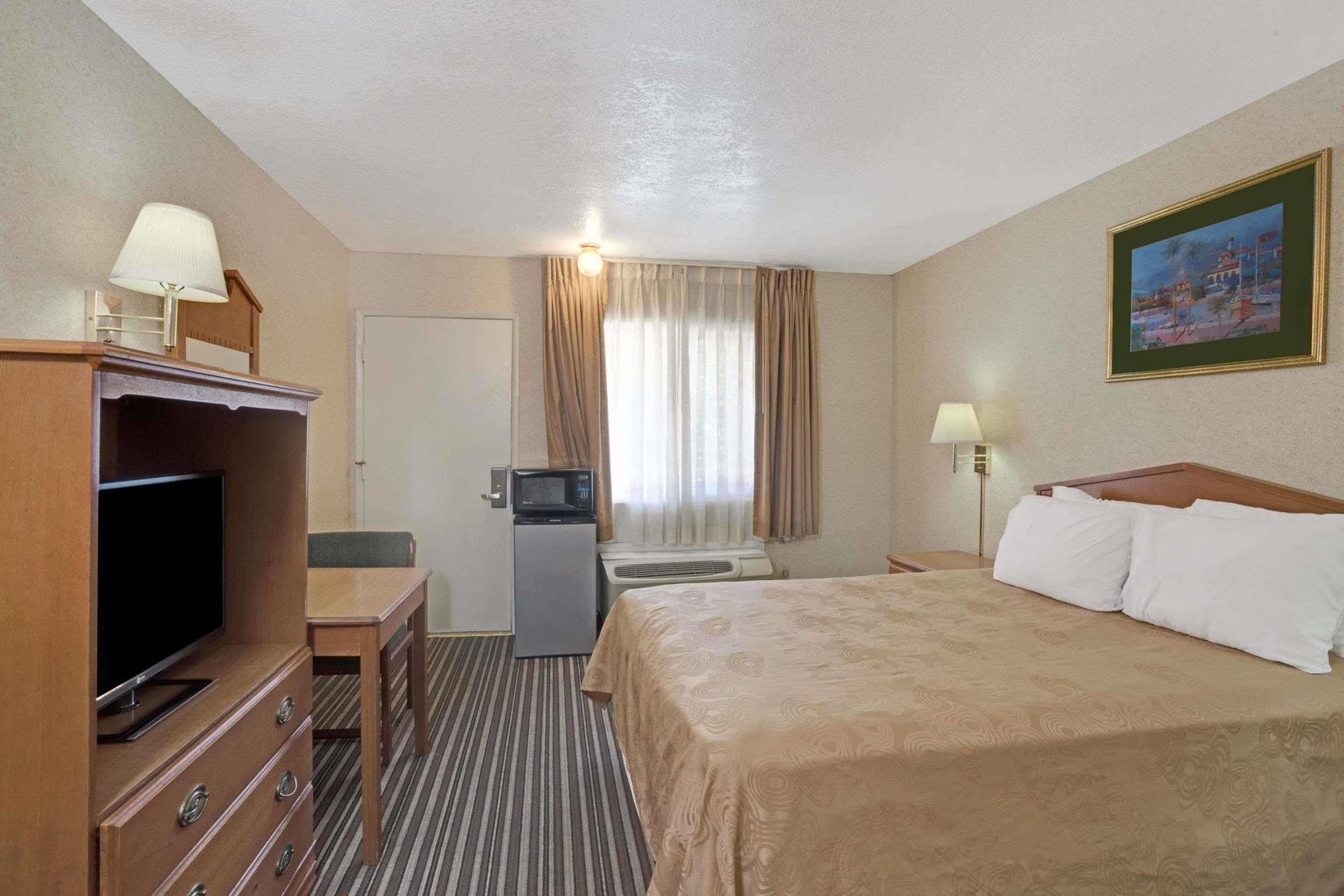 Buena Park Inn Buitenkant foto